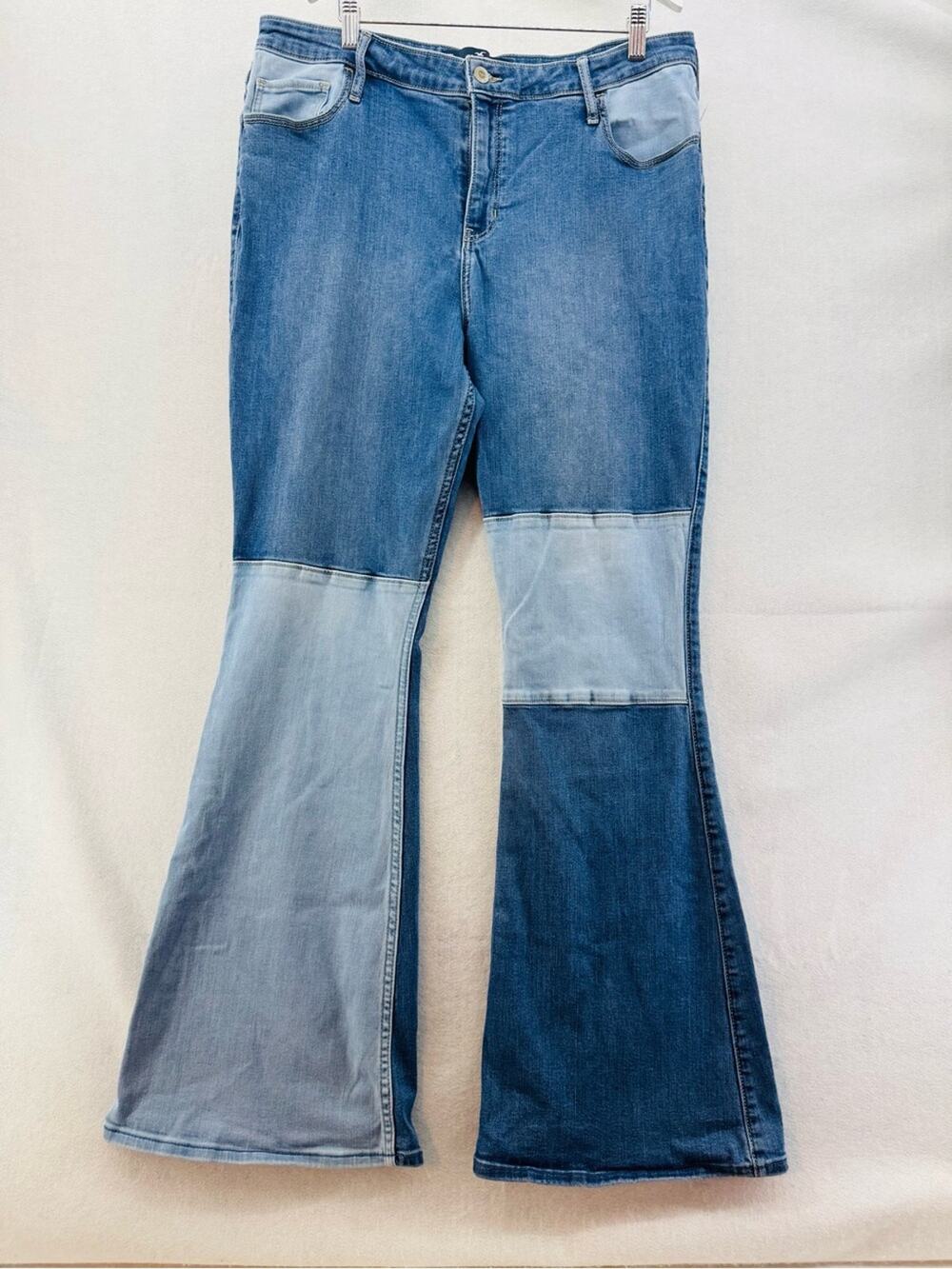 Hollister Patchwork High Rise Vintage Flare Leg Jeans size 19 Long 34x34